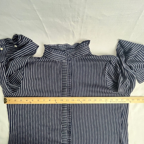 Banana Republic Button Up Blouse Women L Navy Blue White Striped Ruffle Neck - Picture 6 of 9